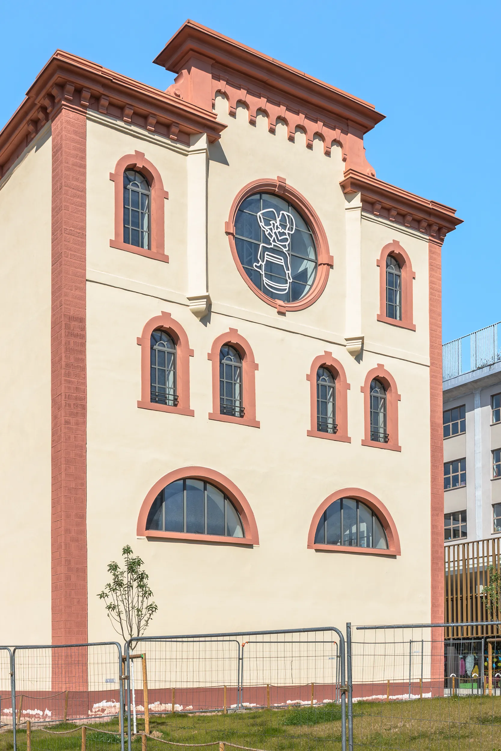 Palais Fischer à Schiltigheim conçu par le cabinet d'architectes dvvd photographie d'architecture prise par Cyril Bécard