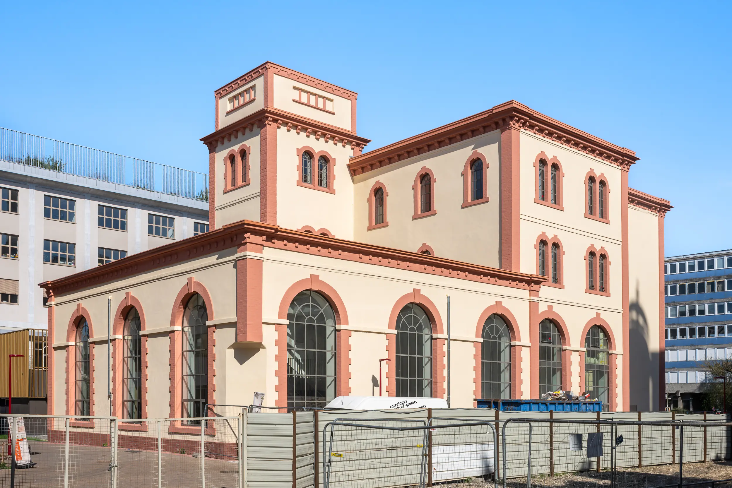 Palais Fischer à Schiltigheim conçu par le cabinet d'architectes dvvd photographie d'architecture prise par Cyril Bécard