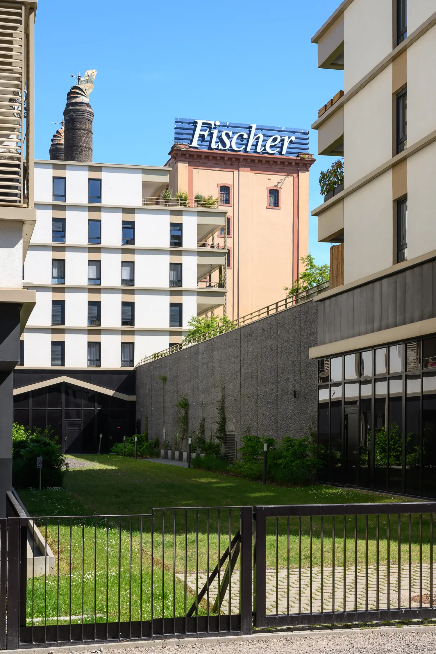Reportage photo pour mettre en valeur le patrimoine architectural de la ville de Schiltigheim photographie d'architecture prise par Cyril Bécard