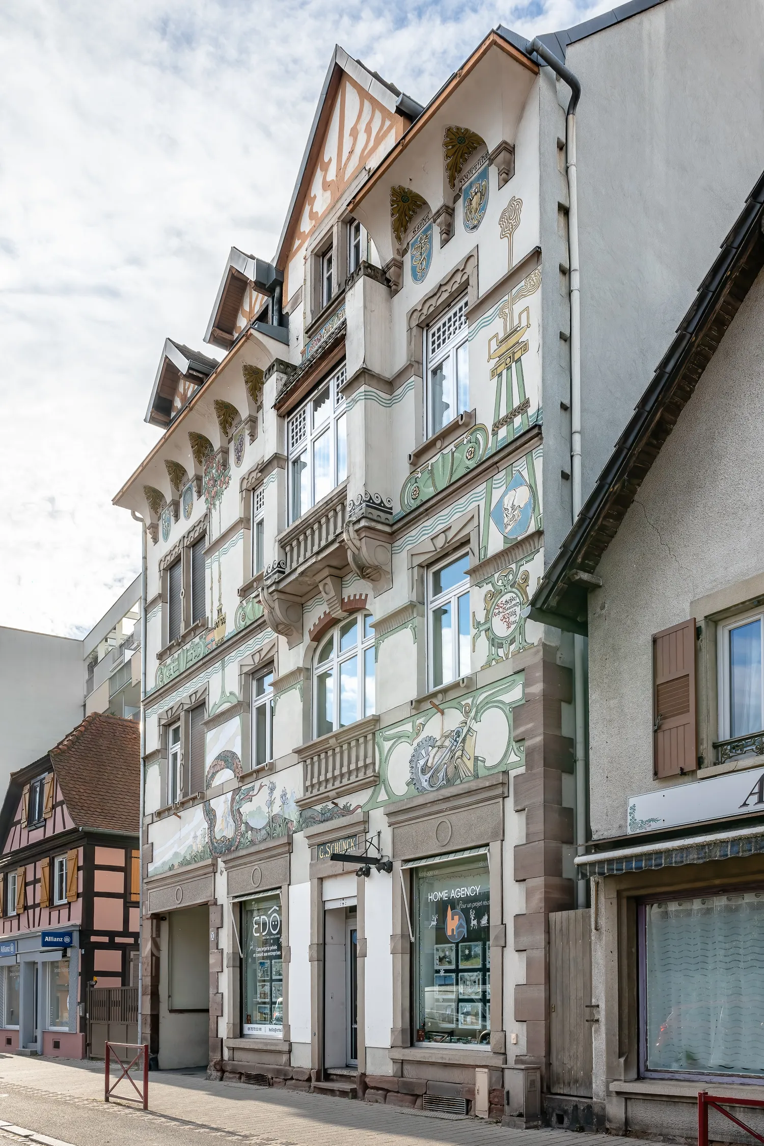 Reportage photo pour mettre en valeur le patrimoine architectural de la ville de Schiltigheim photographie d'architecture prise par Cyril Bécard