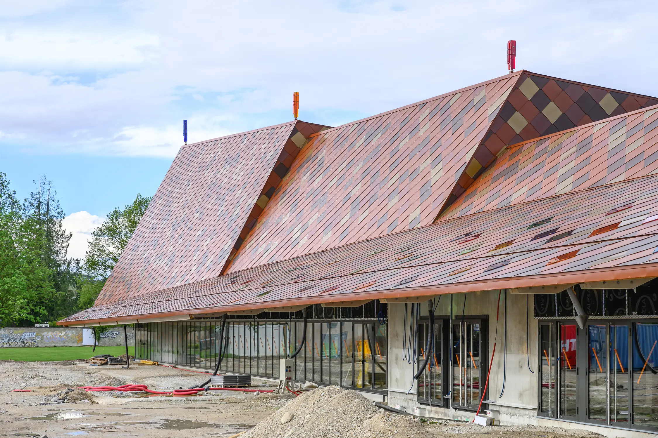 Photo de suivi de la construction de la nouvelle salle polyvalente d'Estissac, photographies d'architecture prise par Cyril Bécard