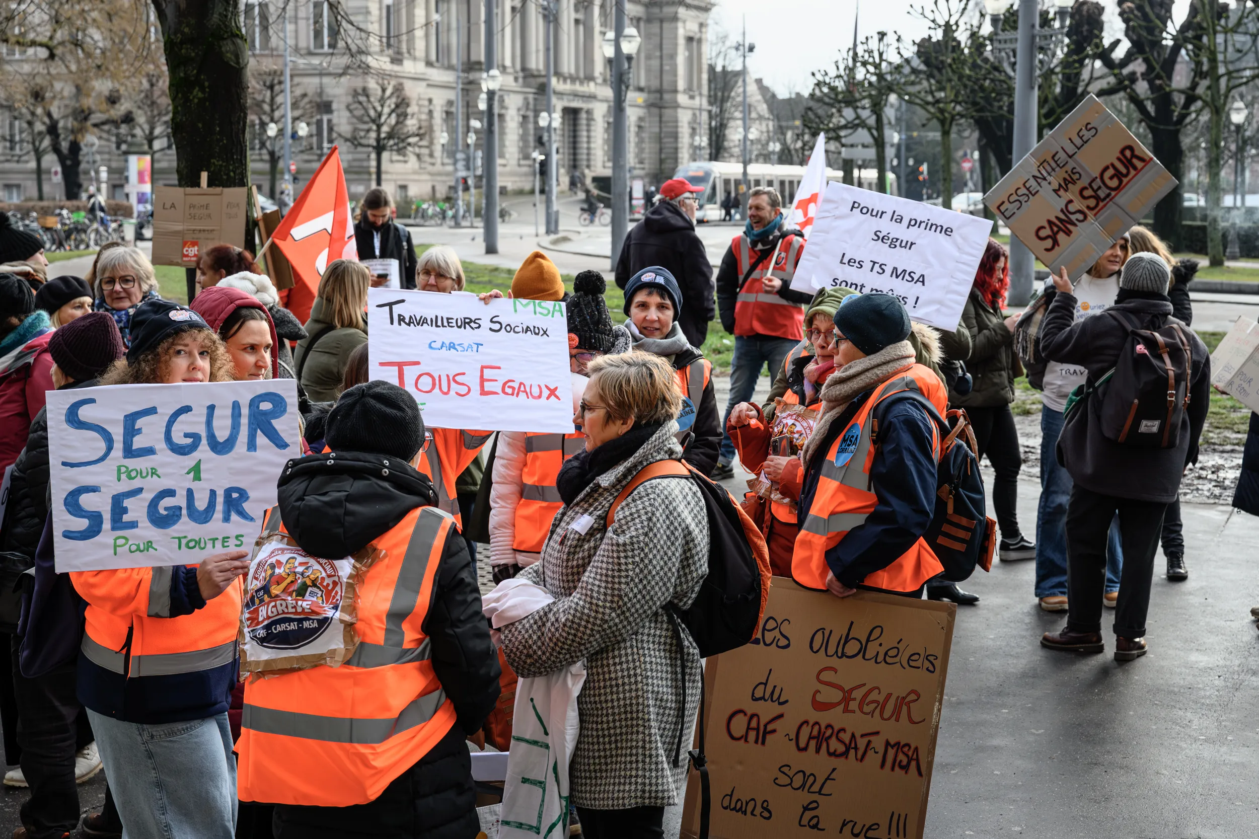 Mobilisation des travailleurs sociaux oubliés de la prime Ségur à Strasbourg en 2026, photographie évènement prise par Cyril BECARD