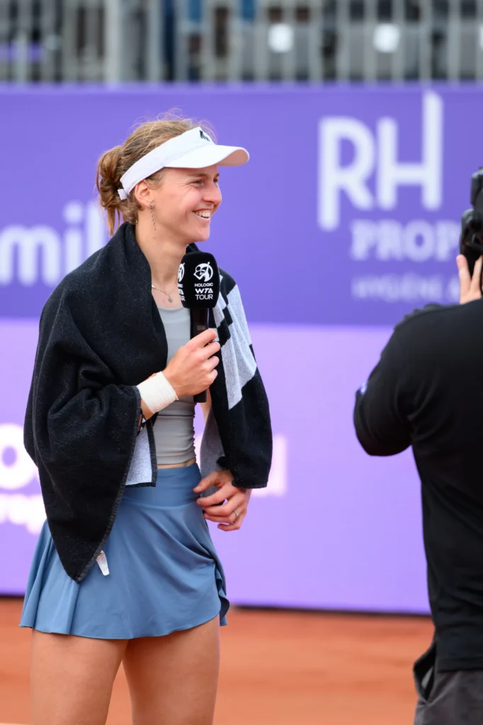 photographie de tennis Lyuda Samsonova aux Internationaux de Strasbourg 2024