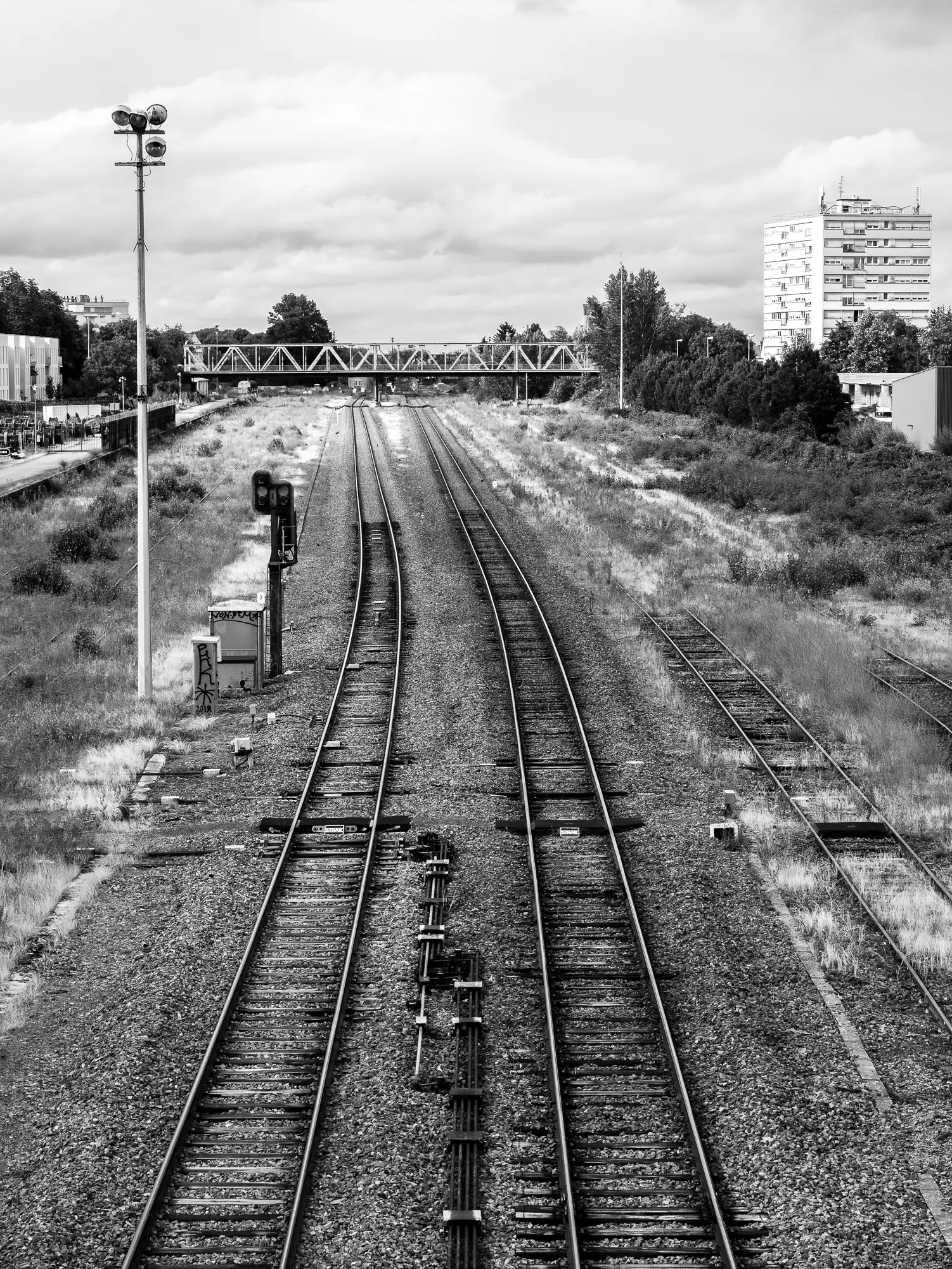 rails noir et blanc Strasbourg photographie architecture prise par Cyril Bécard